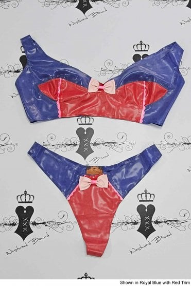 R0096 / R0105 Bra and Thong Set with Pinked Trimming and Bows. Sizes still available: UK 38D/L
