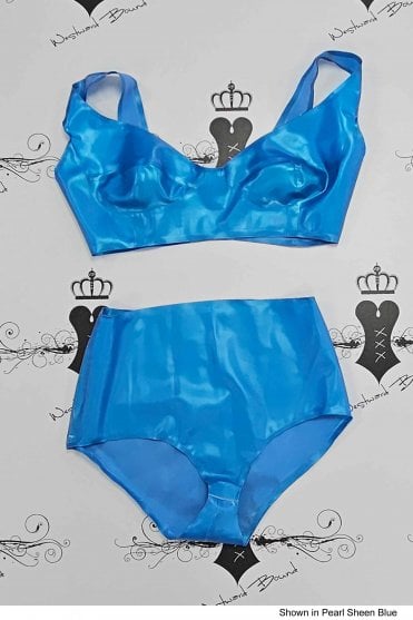 R0096 / R1690 Bra and Briefs Set. Sizes still available: UK 32B/06, 34C/08