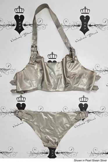 R0422 / R1505 Buckle Back Latex Bra and Buckle Side Briefs Set. Sizes still available: UK 38C/14