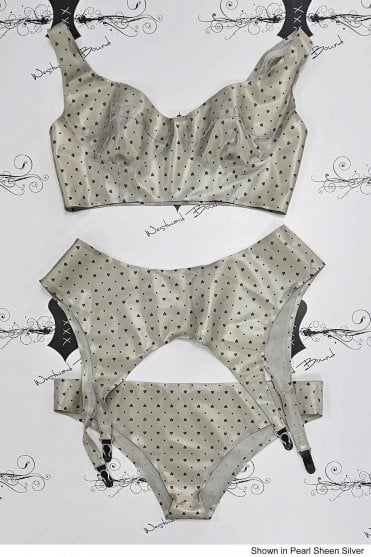 R1674 & R1977 & R1728 Snooty Galore Bra, Briefs & Slender Suspender Belt Set. Sizes still available: UK 36D/14