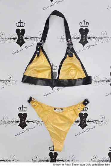 R1855 / R2359 Switch Bra and Buckle Thong. Sizes still available: UK 38C/L
