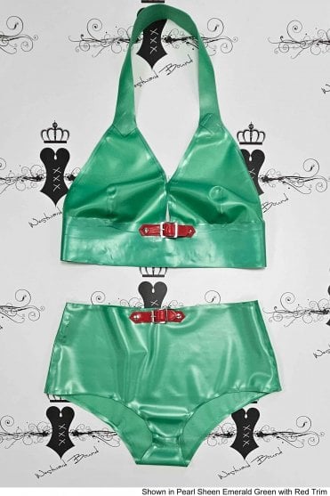R1906 / R1690 Powerplay Latex Bra and Briefs Set with Buckle. Sizes still available: UK 36DD/12